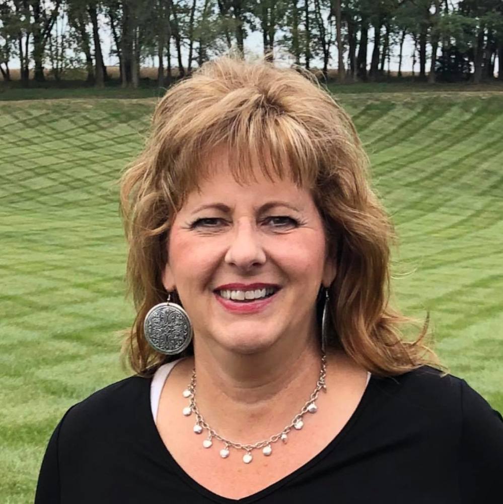 Meet your Posher, Julie